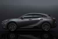 「トヨタ・クラウン スポーツ」にマットカラーの特別仕様車が登場