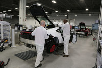 永福：「ホンダは、採算取れてないよねえ」
	ほった：「すんごい開発費用かけてるし、専用の組立工場まで用意しちゃいましたからねえ」