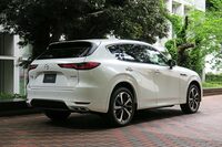 「プレミアムモダン」は「XDハイブリッド」と「PHEV」だけに設定される最上級グレードだ。