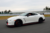 「日産GT-R NISMO」のサイドビュー。（写真＝池之平昌信）
	 