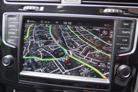 「Guide＆Inform」の機能のひとつ、「Google Earth」を介した地図表示。リアルな映像を使ったルートガイドが利用できる。