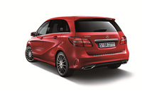 2012年4月に上陸した2代目「Bクラス」。広い室内空間や488リッター（最大1547リッター）の荷室容量など、実用性能の高さが自慢だが、確かに見た目に派手さはない。