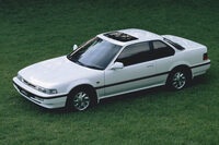 3代目「プレリュード」のヘッドランプを固定式にした「プレリュード インクス」（1989年）。デートカー時代を現役で過ごしたはずの清水氏ですら、記憶にないとは……。