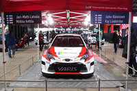 2017年から世界ラリー選手権に復帰するトヨタは、競技車両の「ヤリスWRC」を日本初公開。