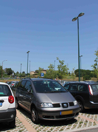 「フォルクスワーゲン・シャラン」の姉妹車「セアト・アルハンブラ」は、オランダナンバー。