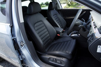 フォルクスワーゲン・パサートヴァリアントV6 4モーション(4WD/2ペダル6MT)【試乗記】の画像