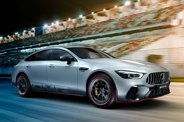 最高出力843PS！ 「メルセデスAMG GT 4ドアクーペ」にPHEVの高性能