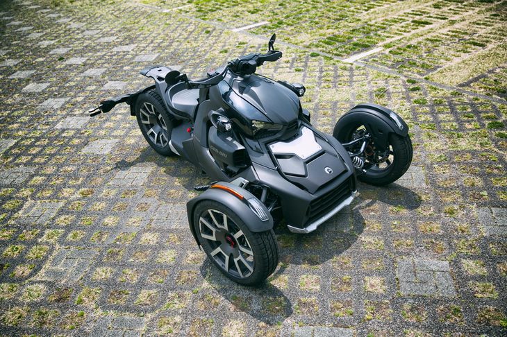 「カンナム・ライカー」はカナダのBRPが製造する三輪モーターサイクル。カンナムの他の製品としては、上級モデルの「スパイダー」が存在する。