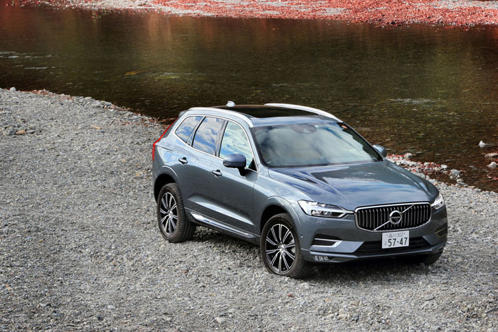 1959年に3点式シートベルトを開発してから、ずっと安全にこだわってきたボルボ。「2020年までに、新たなボルボ車での死亡者や重傷者をゼロにする」と宣言しています。今回の「XC60」にも、16以上の先進安全機能を搭載。そうした「安全・安心」に加えて、「デザインの良さ」「走りの楽しさ」なども兼ね備えていました。女性に例えるなら……誰もが憧れるキャビンアテンダント？ おしゃれで洗練されていて、しかも気が利いて性格もいい、最強美女のようなクルマといえるかもしれません。