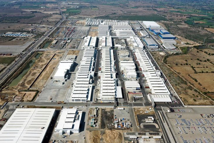 スズキの100％子会社であるスズキ・モーター・グジャラートが運営するグジャラート工場。グジャラート州ハンサルプールに位置する。