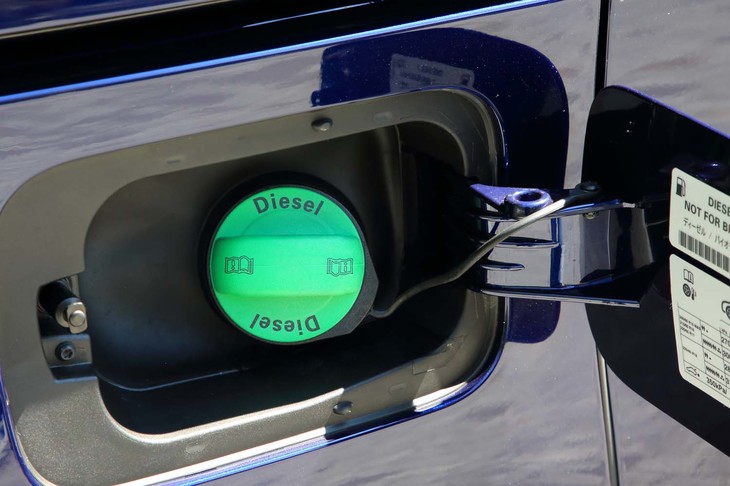 燃料タンク容量は73リッター。今回行った試乗時の参考燃費値をあてはめると、満タンで約900km走行できる計算となる。