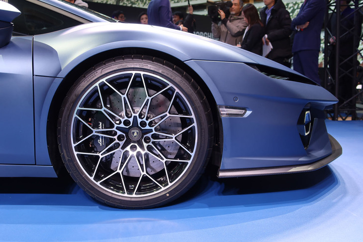 ランボルギーニ・テメラリオ（フロントホイール）