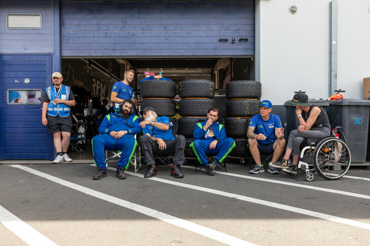 レースも終盤になると、疲れとナチュラルハイでこんな感じ。