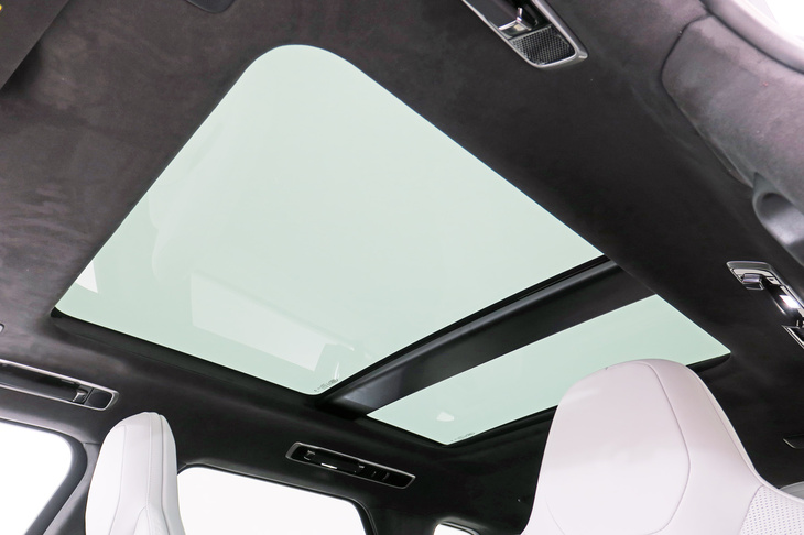 レンジローバー・スポーツSVエディションワン（サンルーフ）