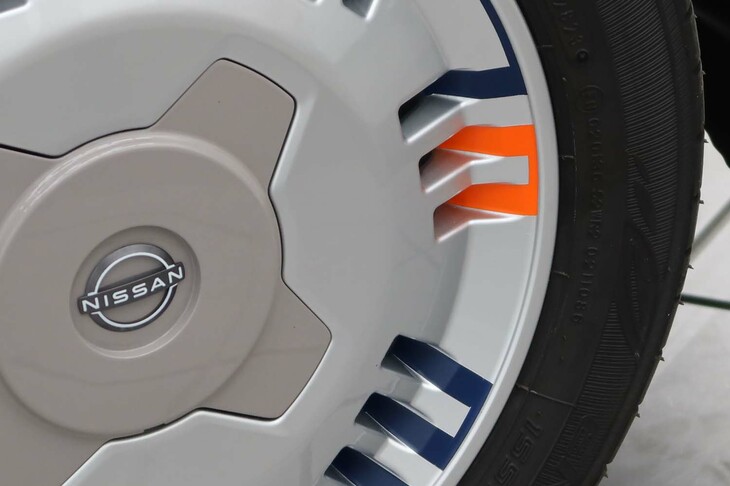 日産ルークスBEAMSカスタマイズド コンセプト（スチールホイール風アルミホイール）