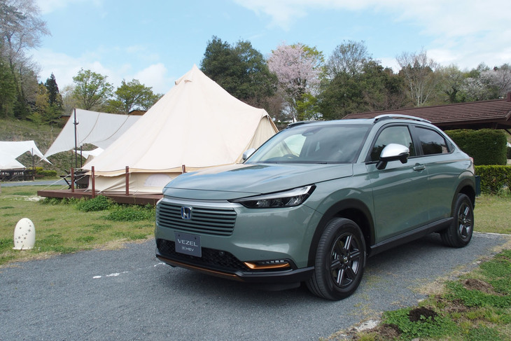 ホンダのコンパクトSUV「ヴェゼル」のマイナーチェンジモデルが2024年4月25日に発表された。今回のマイナーチェンジでは、「EXPAND YOUR LIFE（エクスパンド ユア ライフ）」をグランドコンセプトに設定したという。