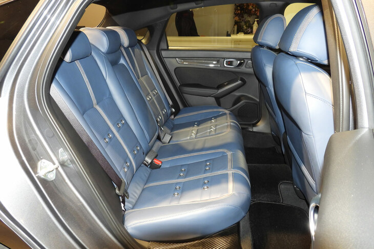 ミツオカM55ゼロエディション（リアシート）