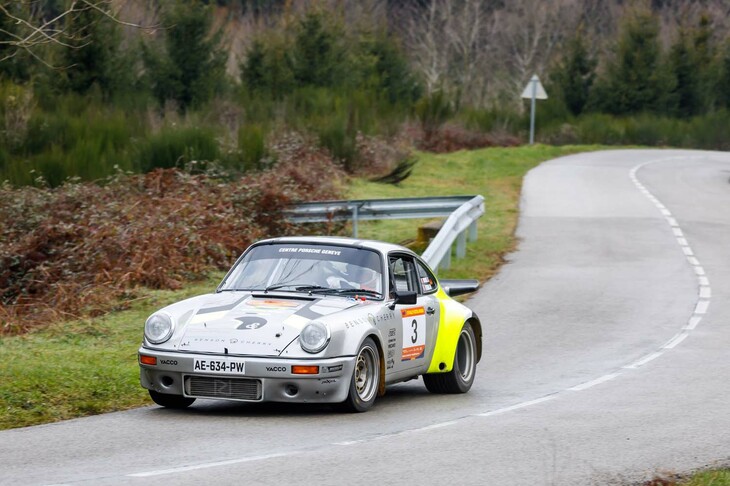 デュマ／タイロン組の「ポルシェ911カレラRS」は、まるでサーキットを走ってるような超スムーズな走り。