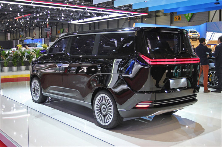 アイコニック・セブン（エクステリア）