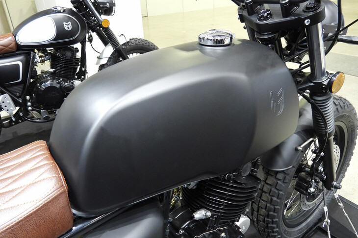 マット・アキタ250