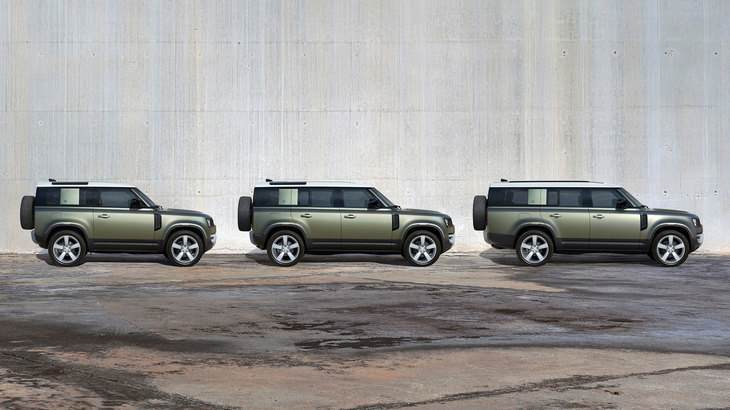 左から「ディフェンダー90」「ディフェンダー110」「ディフェンダー130」。