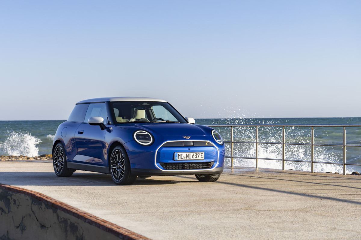 ミニクーパー img_316967d86143b44e85e81eaaec