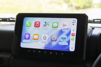 ディスプレイオーディオの価格は12万8700円。「Apple CarPlay」はワイヤレス接続にも対応している。