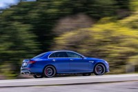 試乗車のボディーカラーはAMGモデル専用のマットカラー「ブリリアントブルーマグノ」。