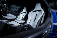 軽さと最適なホールド性を追求したクラブスポーツシートは、オプションで用意される6点式ハーネスにも対応。これとは別に、ヒーター付きのスポーツシートやコンフォートシートも用意されている。
