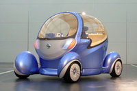 コンセプトカー「日産ピボ2」、初お披露目