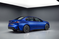 ノイエクラッセの第2弾　BMWが新型電気自動車「BMW i3」を世界初公開の画像