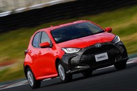 トヨタ・ヤリス プロトタイプ＜1.5リッターハイブリッド車＞