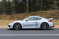 今回の試走では、東名高速を使って御殿場へ向かい、箱根や富士山麓でワインディングロードでの走りを確かめ、中央自動車道を通って東京へと戻るルートで「スポーツコンタクト6」の特性を確かめた。