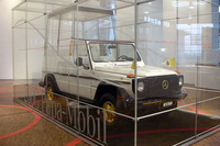 「メルセデス・ベンツGクラス」のパーパモービル。メルセデス・ベンツ博物館コレクションをミラノで展示したときのもの。
