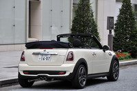 MINIクーパーS コンバーチブル（FF/6AT）【ブリーフテスト】の画像