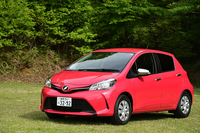 テスト車は「ヴィッツ ジュエラ」の1.3リッターモデル。