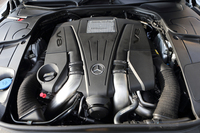 4.7リッターV8ツインターボエンジンは455psと71.4kgmを発生する。