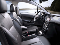 シトロエンC3セダクション レザー、新登場の画像