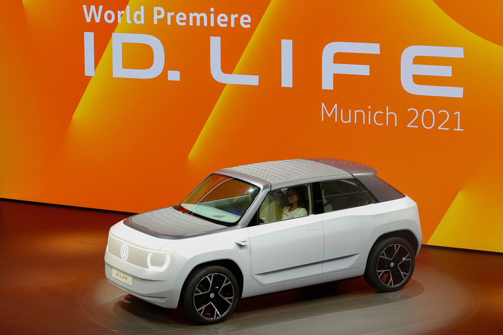 2021年の「IAAモビリティー」で発表された、フォルクスワーゲンの「ID. LIFEコンセプト」。