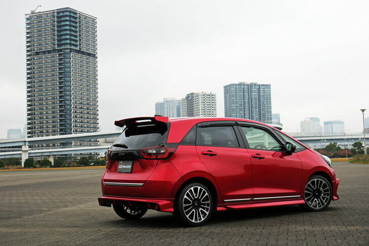 ホンダ・フィット リュクス 無限パーツ装着車（エクステリア）