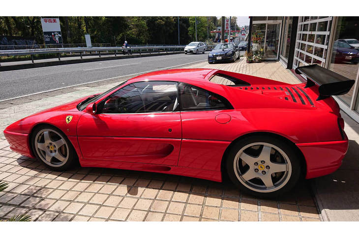 「F355チャレンジ」は一般公道走行可能なワンメイクレース用車両。