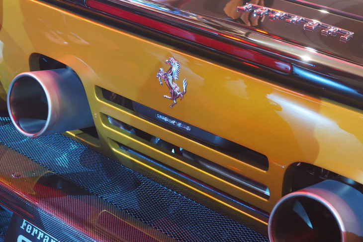 フェラーリ849テスタロッサ（リアエンブレム）