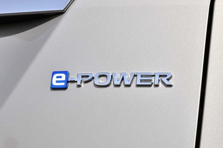 日産の電動パワートレイン「e-POWER」が、ミニバンの「セレナ」に搭載された。今回のテストは、埼玉県の本庄サーキットで、発売に先駆けて行われた。