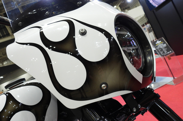 COSMICの三浦大介氏の手になる「インディアン・スポーツチーフ」。