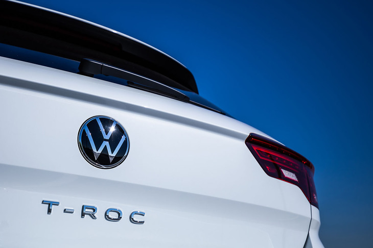 「フォルクスワーゲンTロック」は2021年の輸入SUV国内登録台数において、同じフォルクスワーゲンの「Tクロス」に次いで第2位となる7241台を記録。グローバルではデビューからわずか4年で、100万台を売り上げたという。