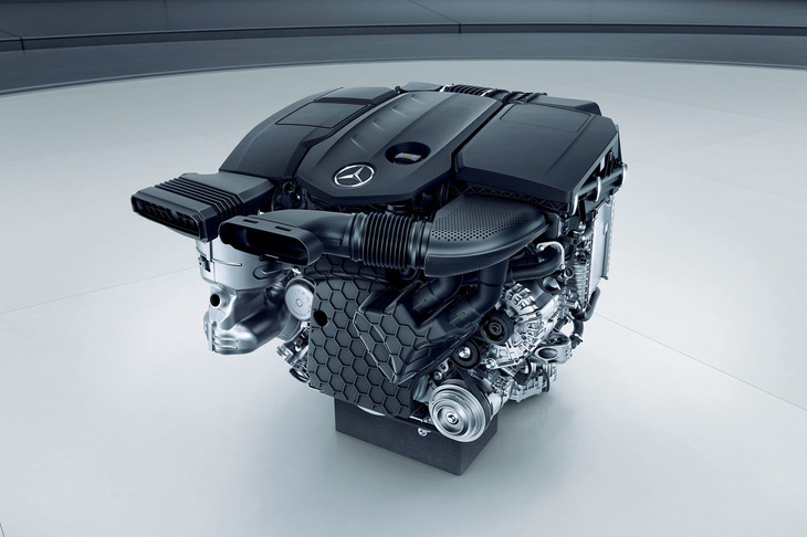 2リッター直4ディーゼルターボエンジン「OM654」が全車に搭載された。