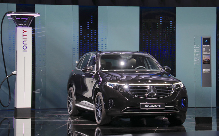 「メルセデス・ベンツEQC 4MATIC」。パリモーターショー2018にて。