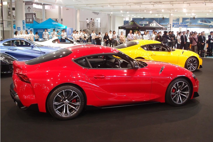 「トヨタ・スープラSZ-R」。写真は国内発表会で展示されたもの。