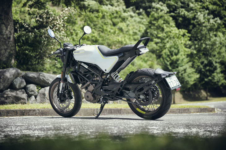 コンセプトモデルの発表から3年、2017年のEICMA（ミラノショー）で満を持して発表された「ヴィットピレン401」。日本では2018年4月に販売が開始された。