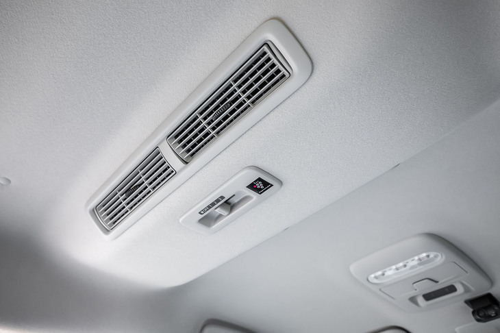 デリカミニTプレミアム（リアサーキュレーター）